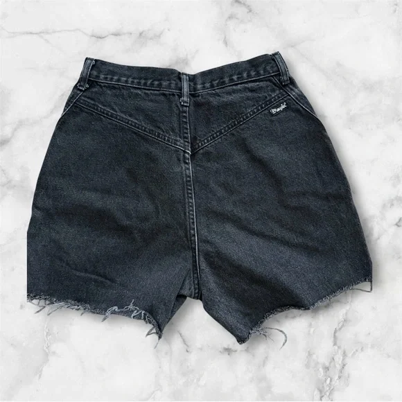 Vintage ‘90s High Waist Wrangler Yoked Waist Cut Off Jeans Shorts